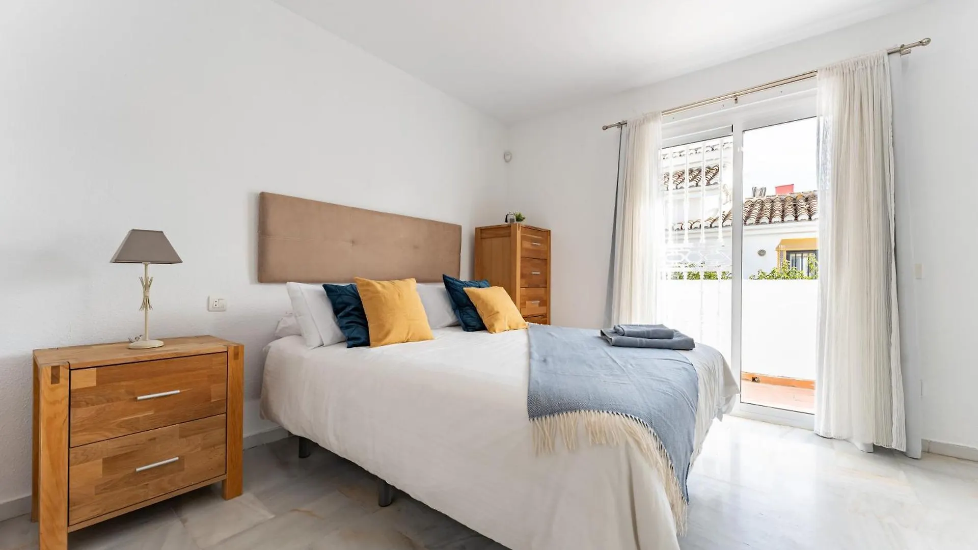 La Cala Mijas Playa Club contacts